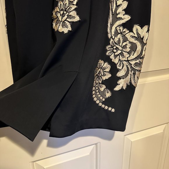 Phase Eight Size 6 Fitted Black Floral Dress - Picture 6 of 9